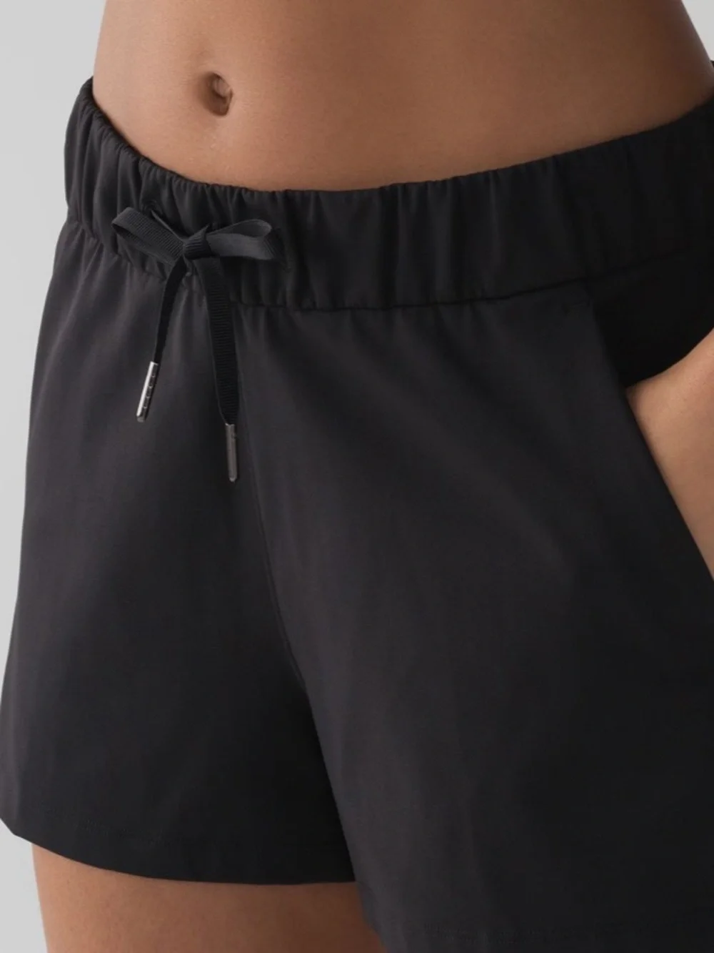 LIKE NEW Lululemon On The Fly Short *2.5